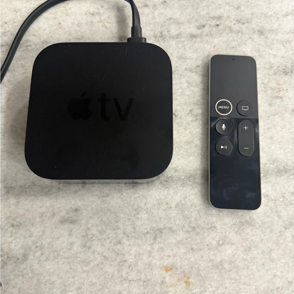 Apple TV HD 32GB Streaming Media Player w/ Siri Remote HDMI WiFi AppleTV
